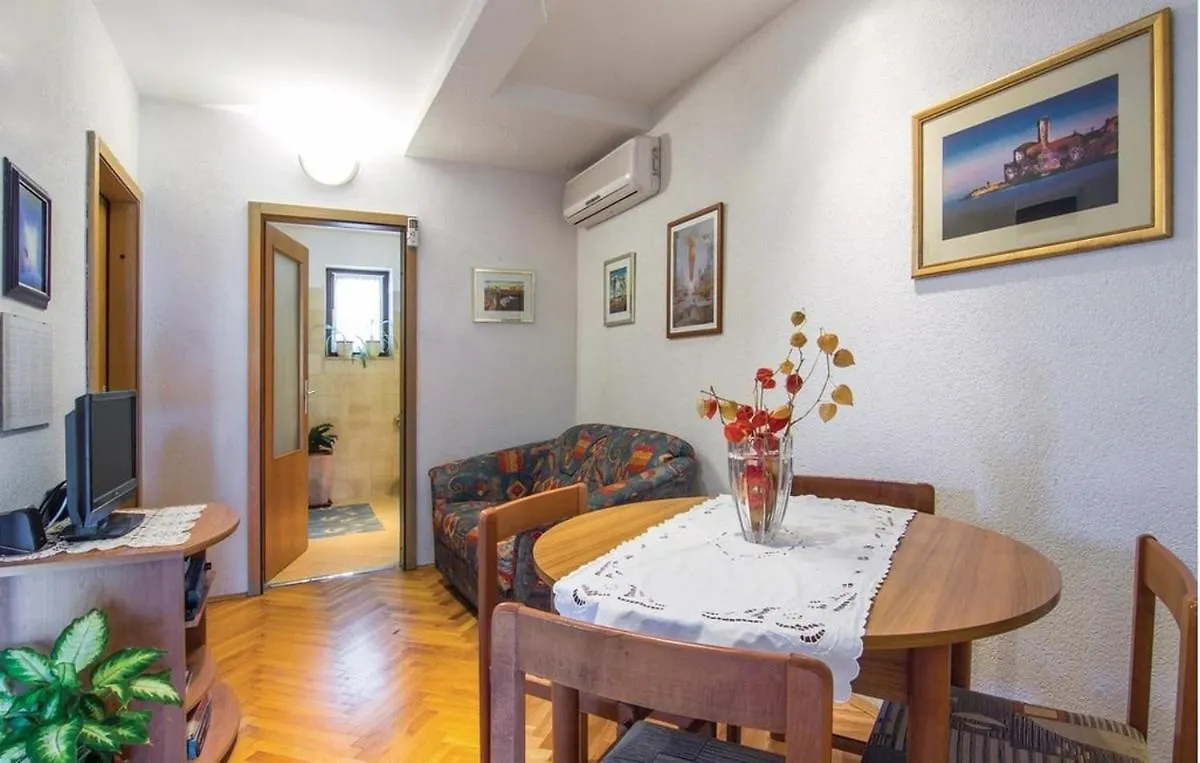 Apartments With A Parking Space Rovinj - 20545